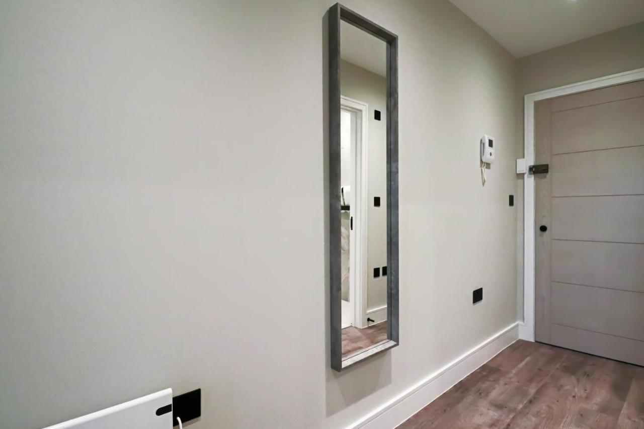 Portfolio Apartments - Welwyn Town Centre Вэлвин Гарден Сити Экстерьер фото