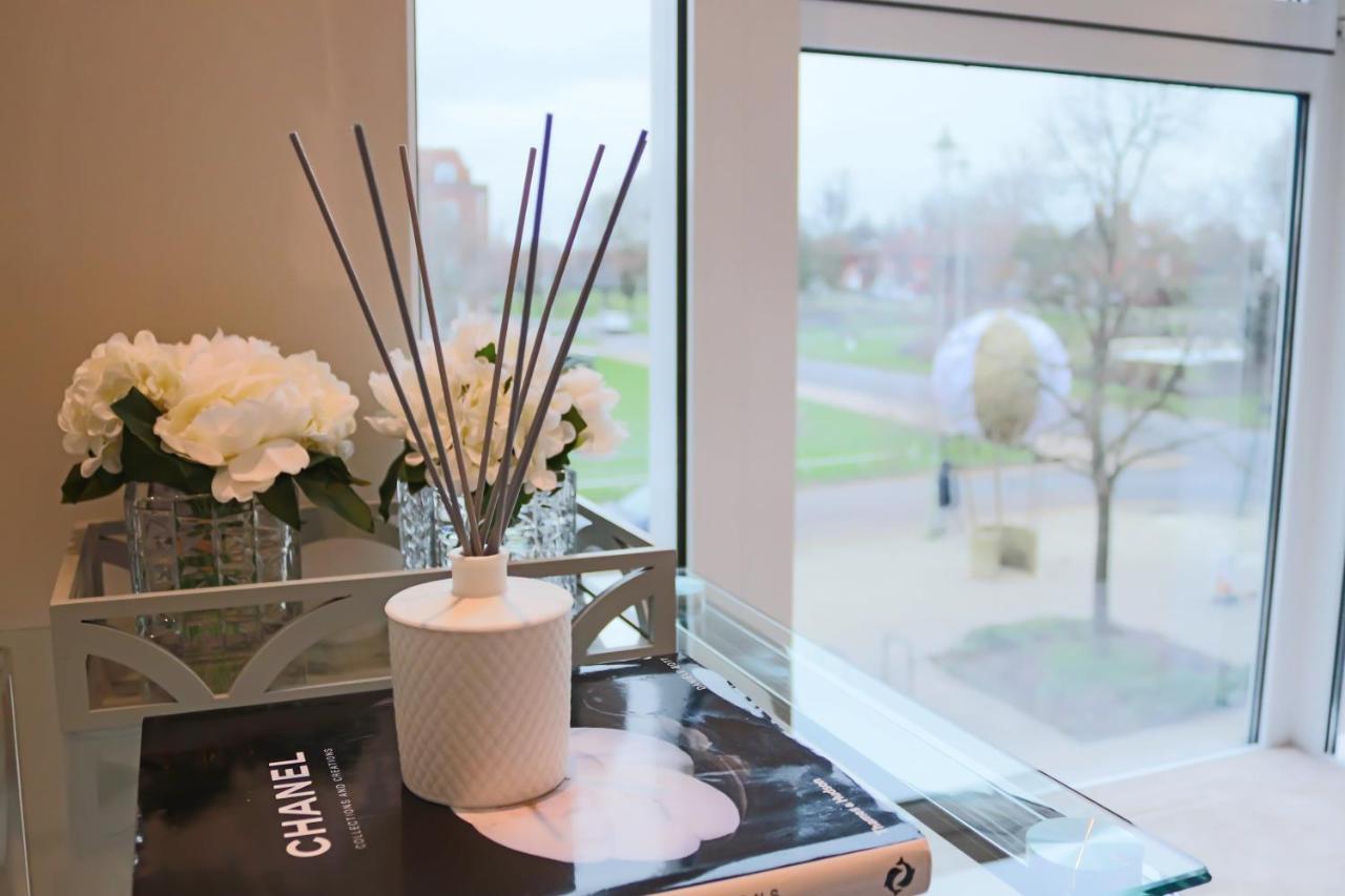 Portfolio Apartments - Welwyn Town Centre Вэлвин Гарден Сити Экстерьер фото