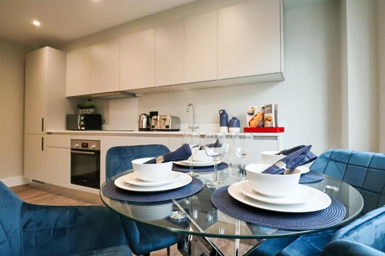 Portfolio Apartments - Welwyn Town Centre Вэлвин Гарден Сити Экстерьер фото