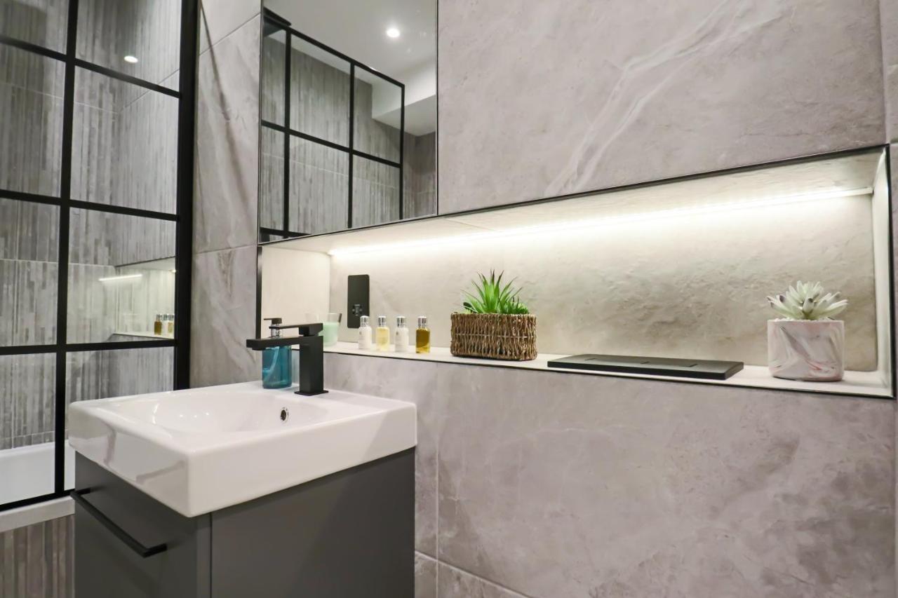 Portfolio Apartments - Welwyn Town Centre Вэлвин Гарден Сити Экстерьер фото