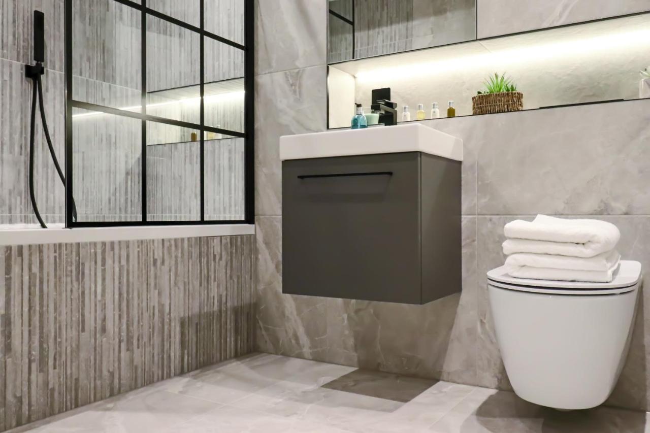 Portfolio Apartments - Welwyn Town Centre Вэлвин Гарден Сити Экстерьер фото