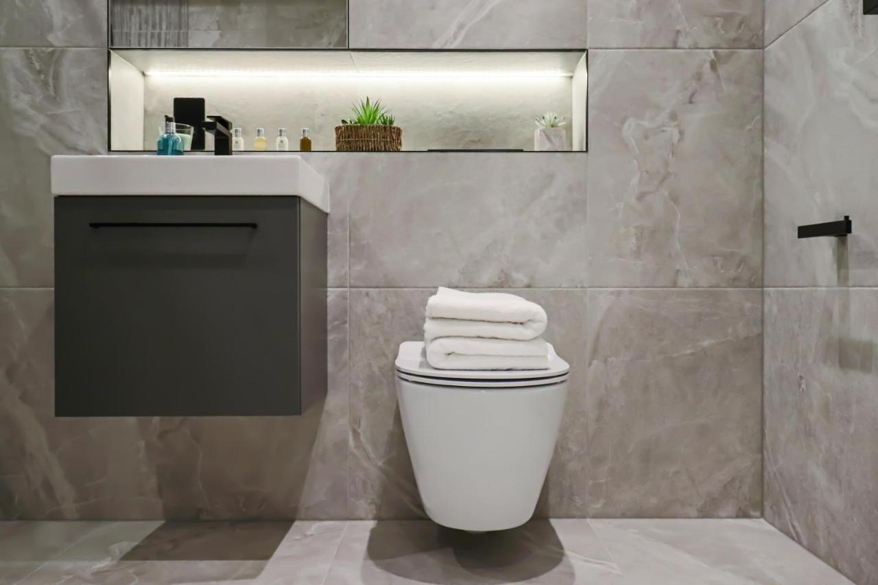 Portfolio Apartments - Welwyn Town Centre Вэлвин Гарден Сити Экстерьер фото