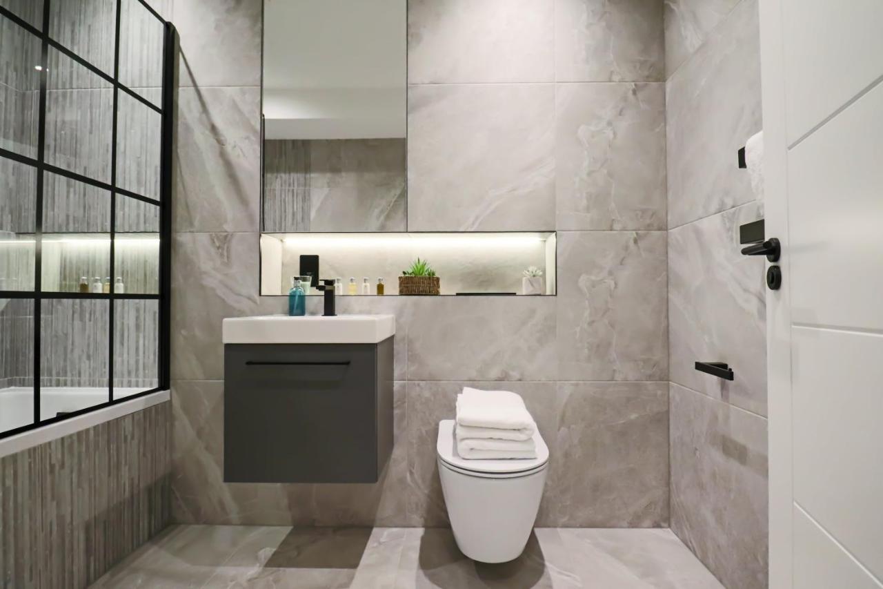 Portfolio Apartments - Welwyn Town Centre Вэлвин Гарден Сити Экстерьер фото