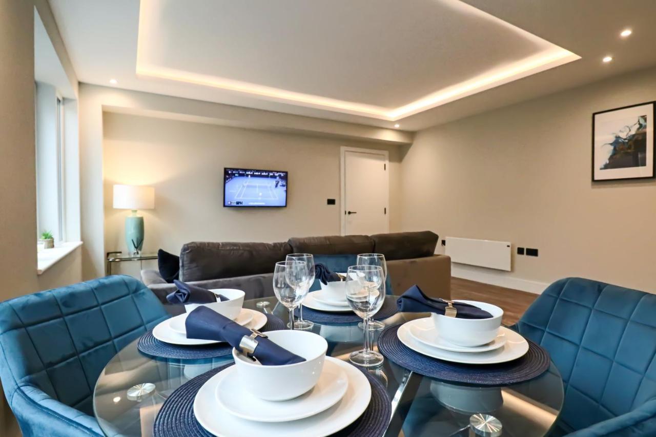 Portfolio Apartments - Welwyn Town Centre Вэлвин Гарден Сити Экстерьер фото