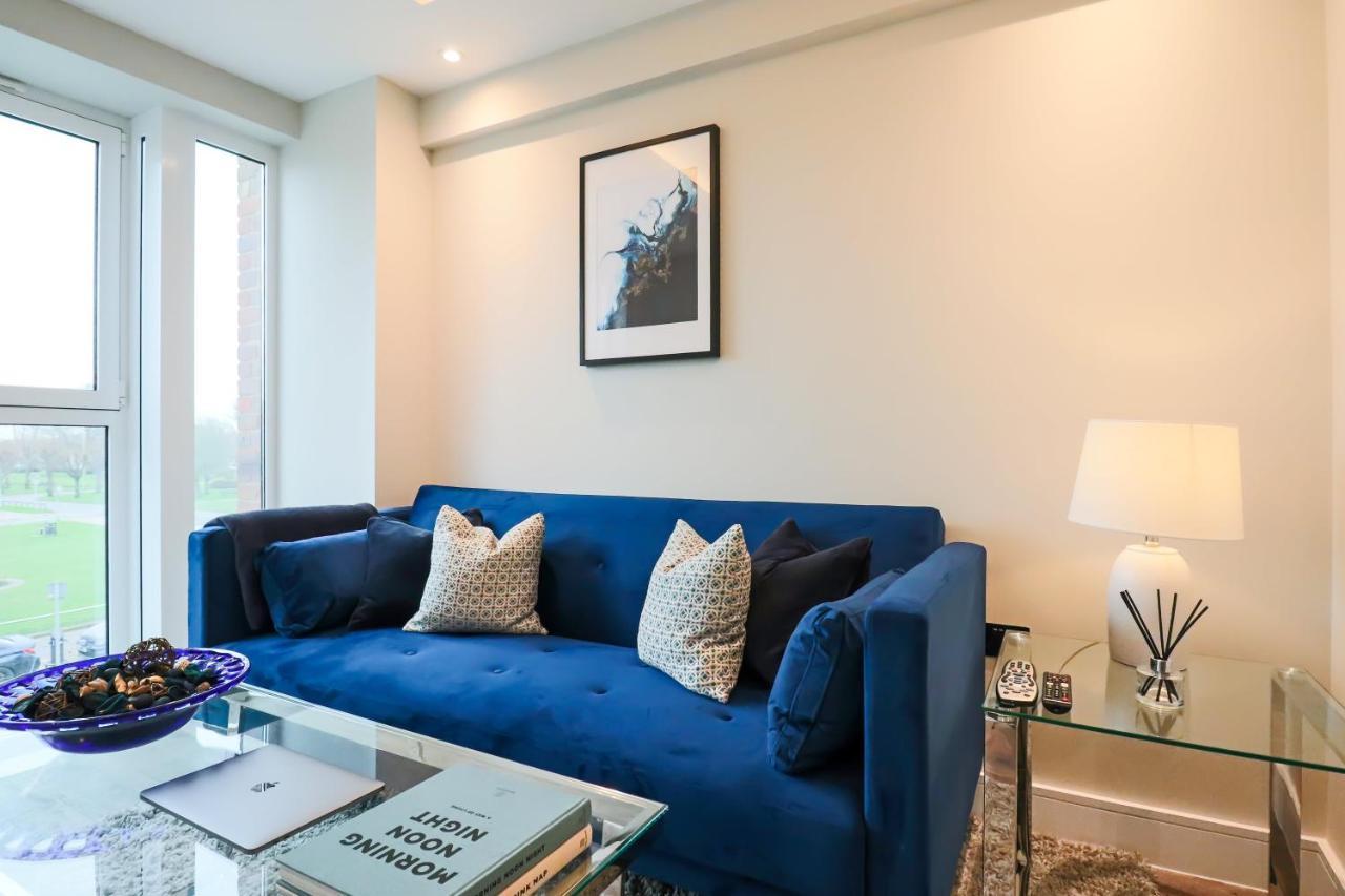 Portfolio Apartments - Welwyn Town Centre Вэлвин Гарден Сити Экстерьер фото