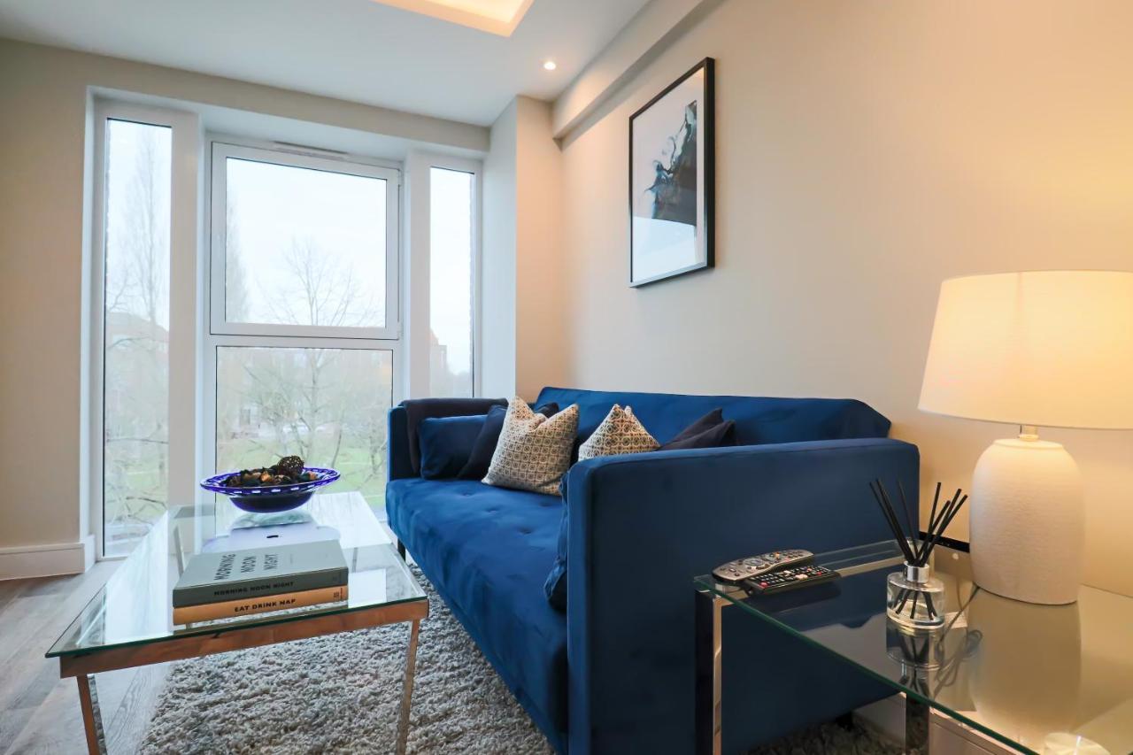 Portfolio Apartments - Welwyn Town Centre Вэлвин Гарден Сити Экстерьер фото