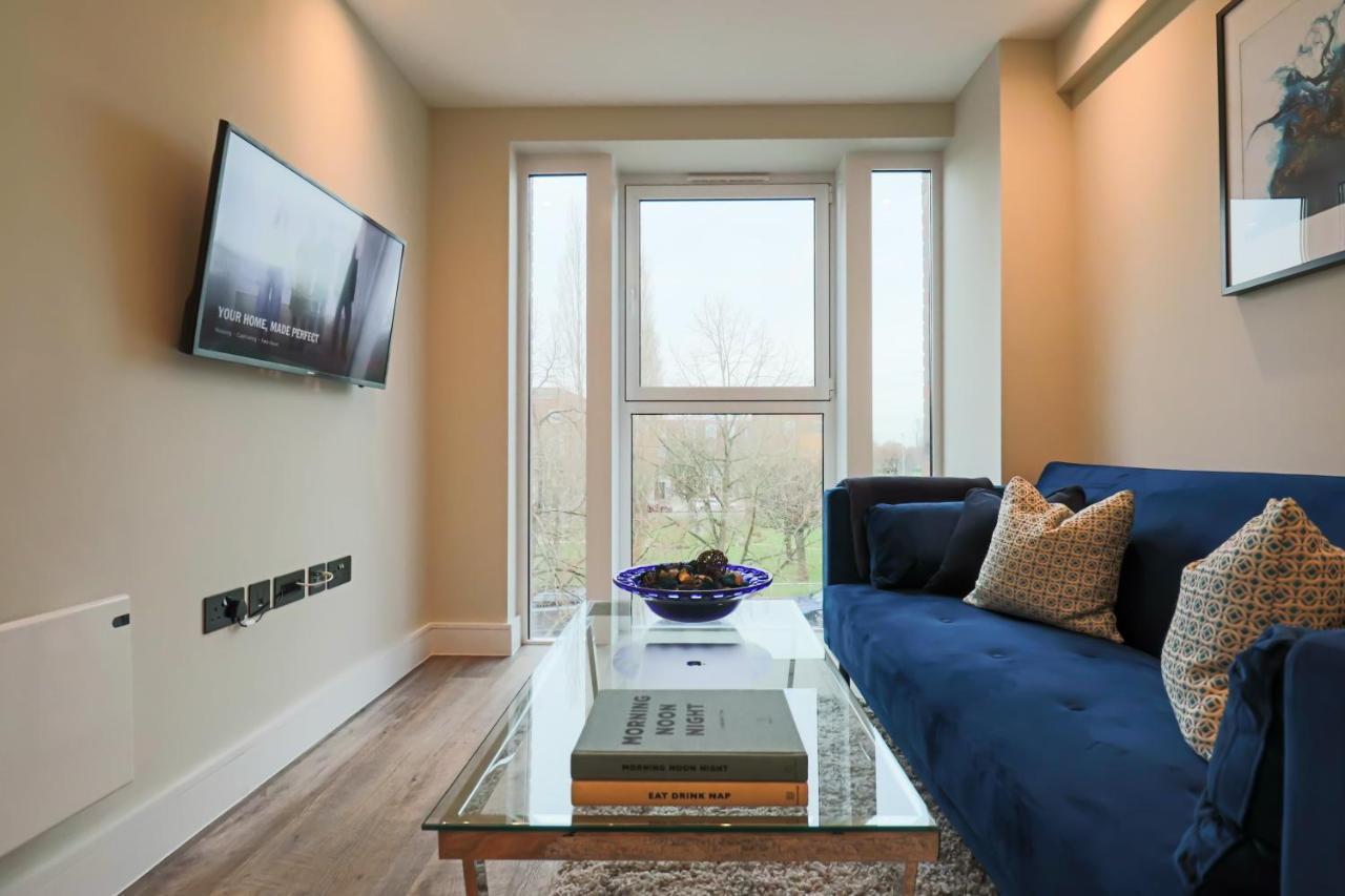 Portfolio Apartments - Welwyn Town Centre Вэлвин Гарден Сити Экстерьер фото